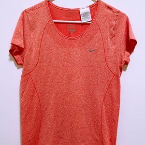 Nike DriFit quarter sleeve scoop neckline jersey